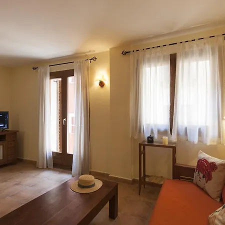 Apartment Lets Holidays Tarull Tossa de Mar